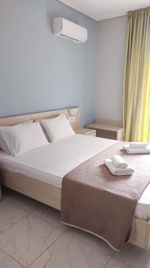 Delfini Hotel นีดรี ภายนอก รูปภาพ